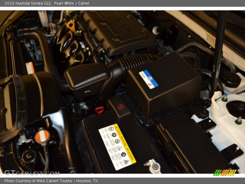 Pearl White / Camel 2010 Hyundai Sonata GLS