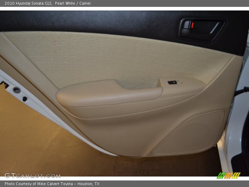 Pearl White / Camel 2010 Hyundai Sonata GLS