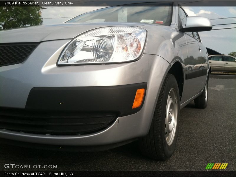 Clear Silver / Gray 2009 Kia Rio Sedan