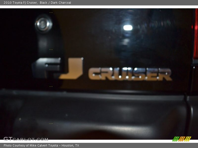 Black / Dark Charcoal 2010 Toyota FJ Cruiser