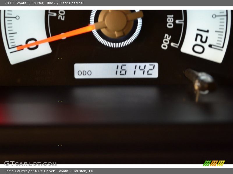 Black / Dark Charcoal 2010 Toyota FJ Cruiser