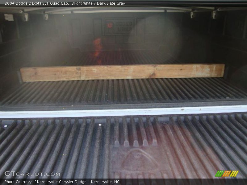 Bright White / Dark Slate Gray 2004 Dodge Dakota SLT Quad Cab