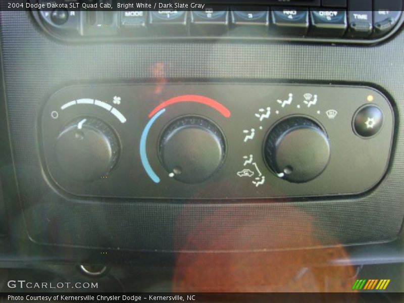 Bright White / Dark Slate Gray 2004 Dodge Dakota SLT Quad Cab