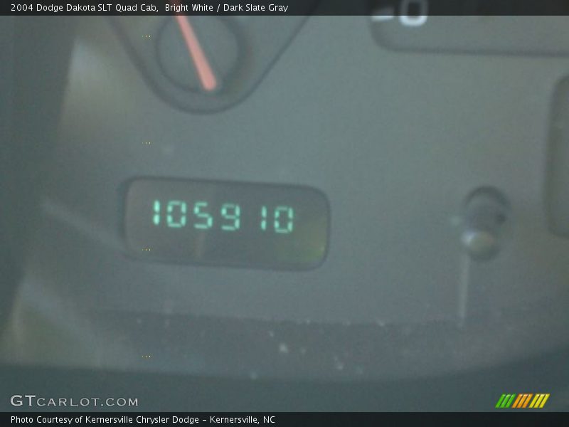 Bright White / Dark Slate Gray 2004 Dodge Dakota SLT Quad Cab
