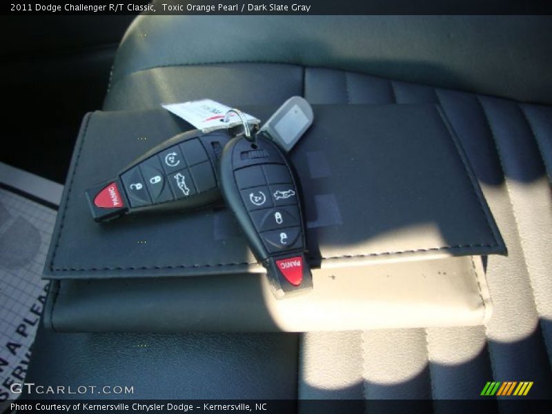 Toxic Orange Pearl / Dark Slate Gray 2011 Dodge Challenger R/T Classic