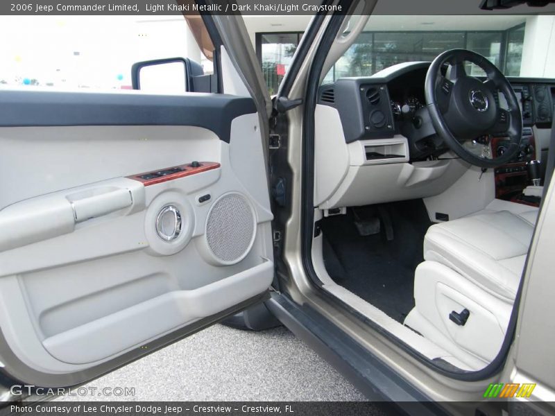 Light Khaki Metallic / Dark Khaki/Light Graystone 2006 Jeep Commander Limited