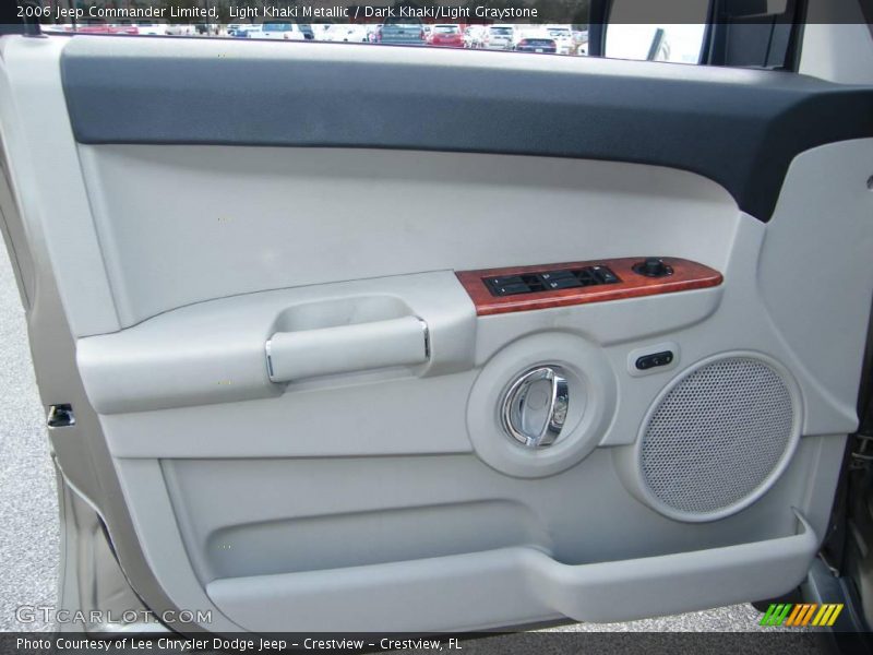 Light Khaki Metallic / Dark Khaki/Light Graystone 2006 Jeep Commander Limited