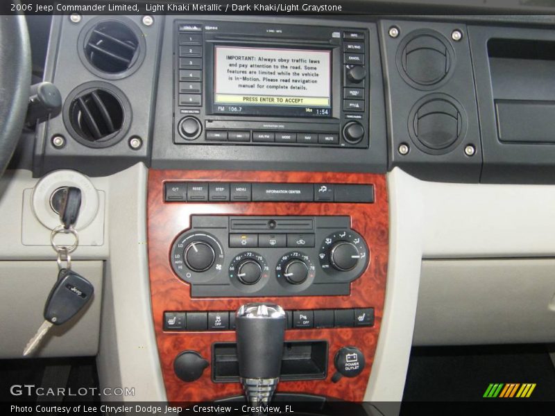 Light Khaki Metallic / Dark Khaki/Light Graystone 2006 Jeep Commander Limited