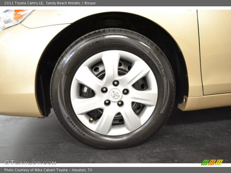 Sandy Beach Metallic / Bisque 2011 Toyota Camry LE