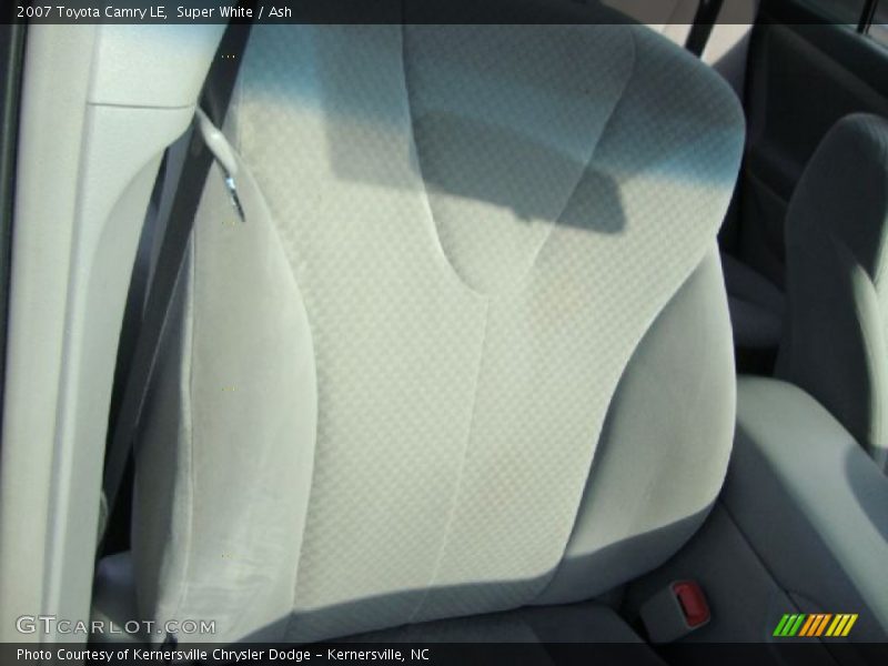 Super White / Ash 2007 Toyota Camry LE