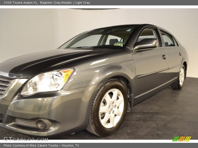 Magnetic Gray Metallic / Light Gray 2009 Toyota Avalon XL