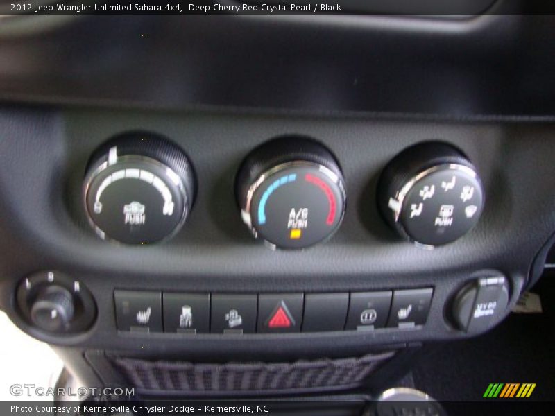 Controls of 2012 Wrangler Unlimited Sahara 4x4