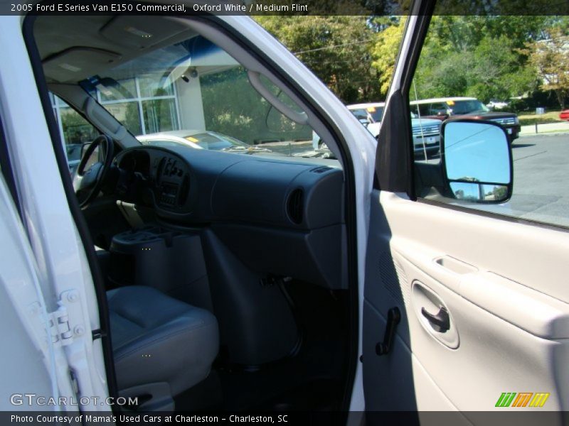 Oxford White / Medium Flint 2005 Ford E Series Van E150 Commercial