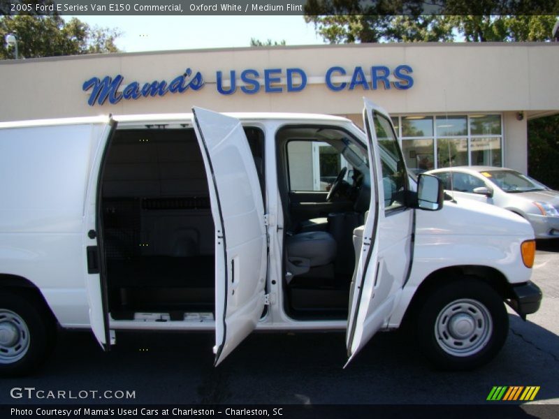 Oxford White / Medium Flint 2005 Ford E Series Van E150 Commercial