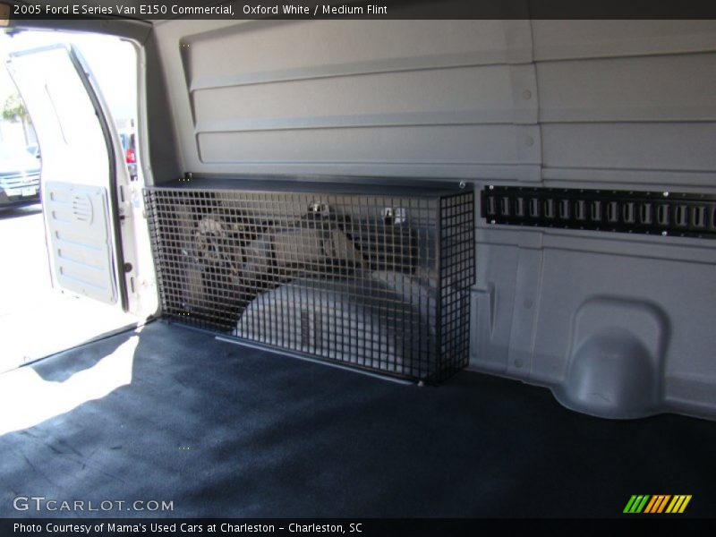 Oxford White / Medium Flint 2005 Ford E Series Van E150 Commercial