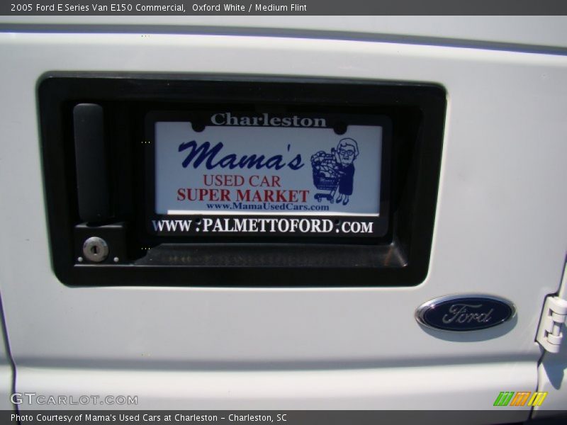 Oxford White / Medium Flint 2005 Ford E Series Van E150 Commercial