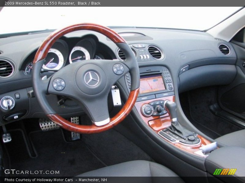Dashboard of 2009 SL 550 Roadster