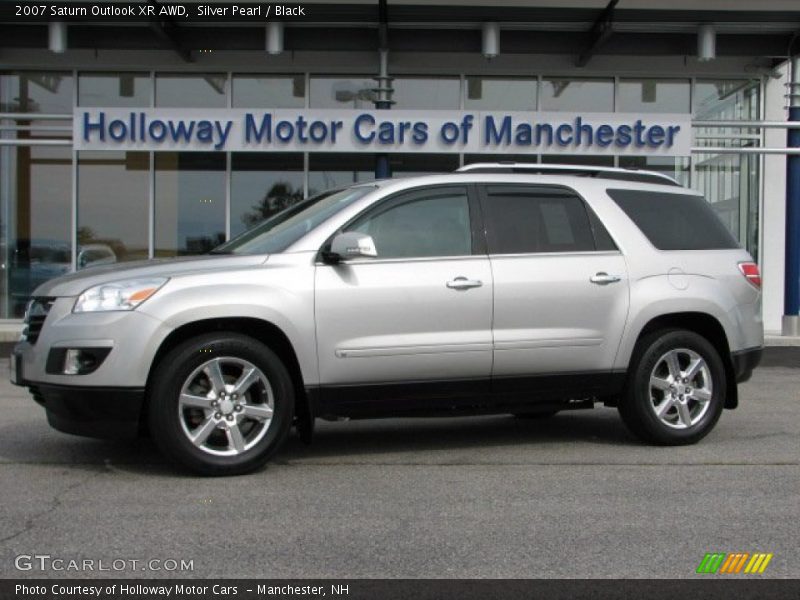 Silver Pearl / Black 2007 Saturn Outlook XR AWD