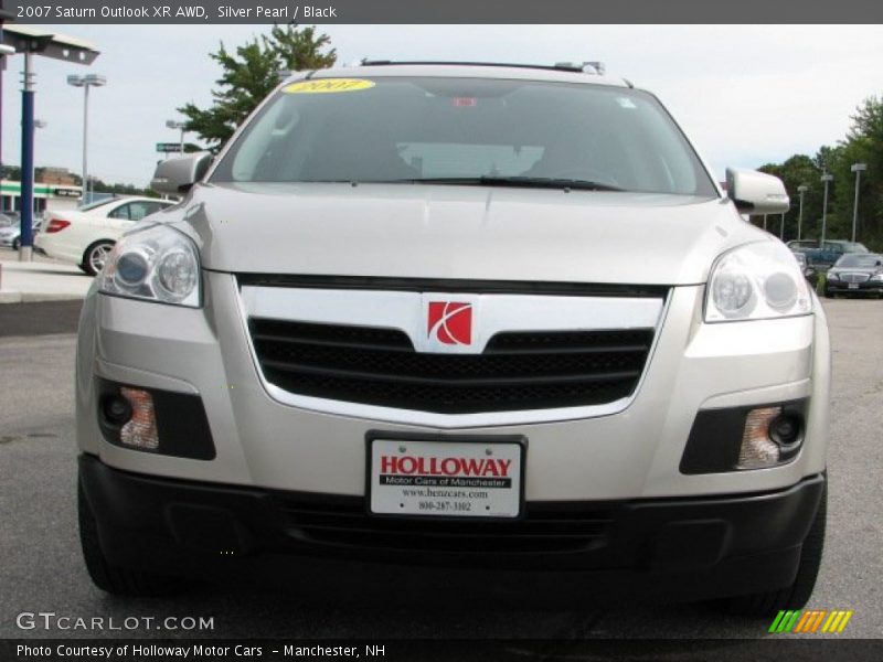 Silver Pearl / Black 2007 Saturn Outlook XR AWD