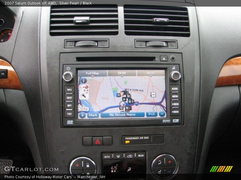 Silver Pearl / Black 2007 Saturn Outlook XR AWD