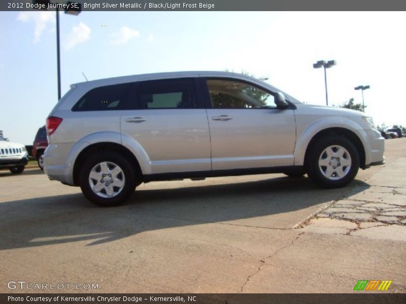 Bright Silver Metallic / Black/Light Frost Beige 2012 Dodge Journey SE