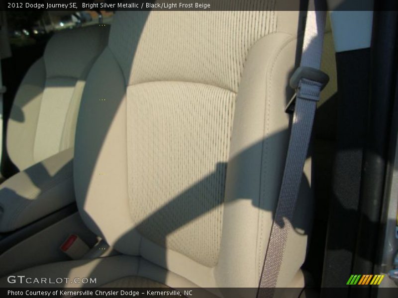 Bright Silver Metallic / Black/Light Frost Beige 2012 Dodge Journey SE