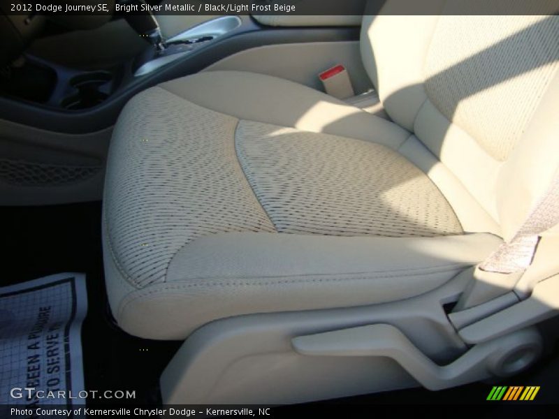 Bright Silver Metallic / Black/Light Frost Beige 2012 Dodge Journey SE