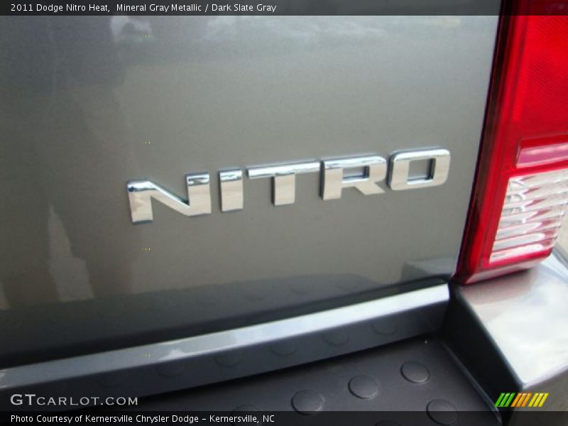 Mineral Gray Metallic / Dark Slate Gray 2011 Dodge Nitro Heat