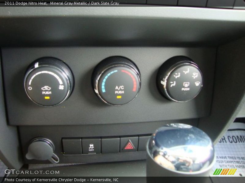 Mineral Gray Metallic / Dark Slate Gray 2011 Dodge Nitro Heat