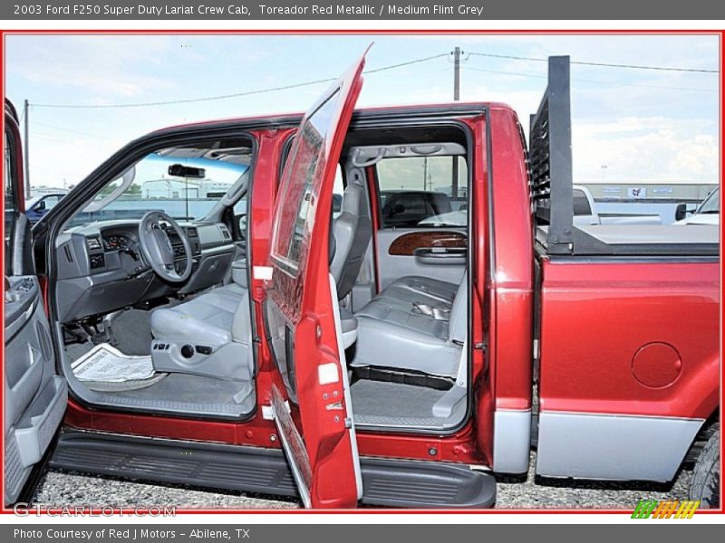 Toreador Red Metallic / Medium Flint Grey 2003 Ford F250 Super Duty Lariat Crew Cab