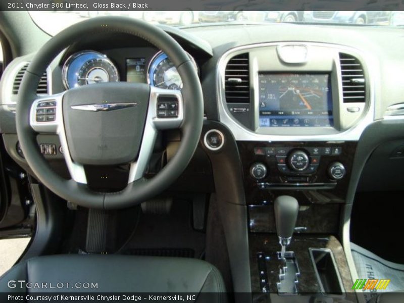 Gloss Black / Black 2011 Chrysler 300 Limited