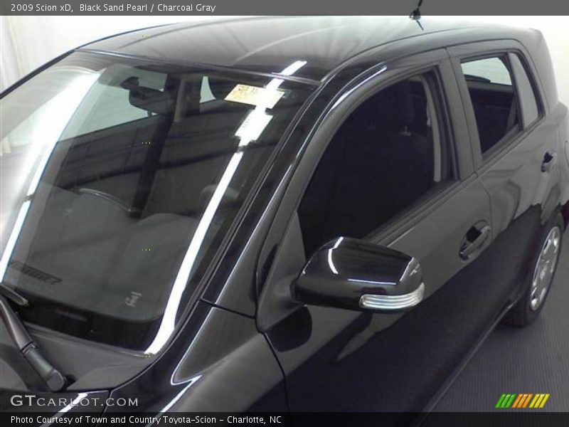 Black Sand Pearl / Charcoal Gray 2009 Scion xD