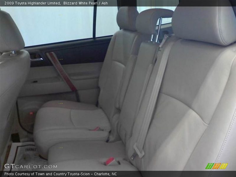 Blizzard White Pearl / Ash 2009 Toyota Highlander Limited