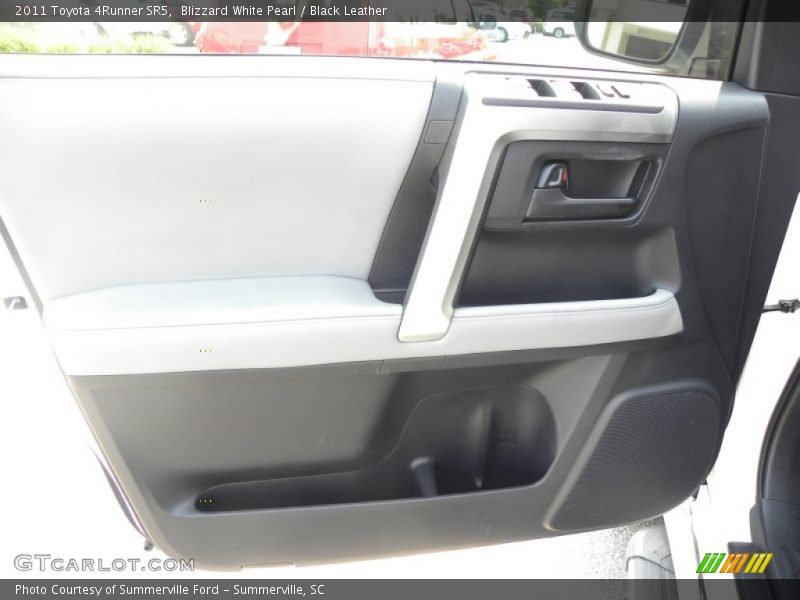 Blizzard White Pearl / Black Leather 2011 Toyota 4Runner SR5