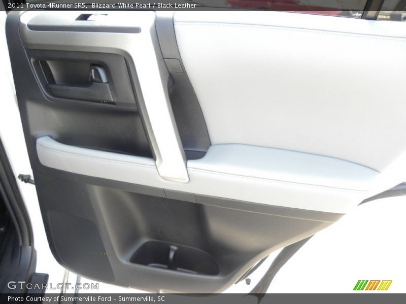 Blizzard White Pearl / Black Leather 2011 Toyota 4Runner SR5