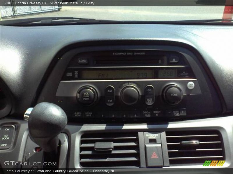 Silver Pearl Metallic / Gray 2005 Honda Odyssey EX