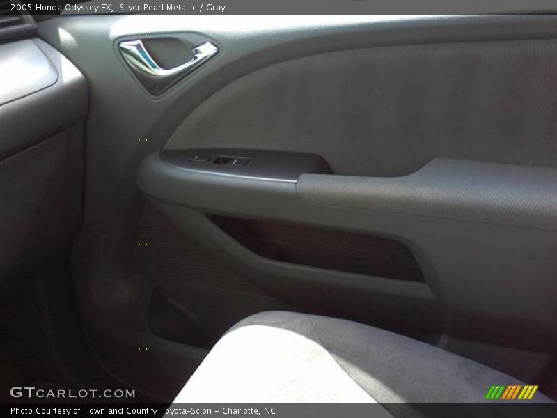Silver Pearl Metallic / Gray 2005 Honda Odyssey EX