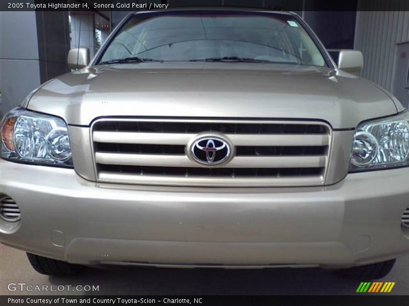 Sonora Gold Pearl / Ivory 2005 Toyota Highlander I4