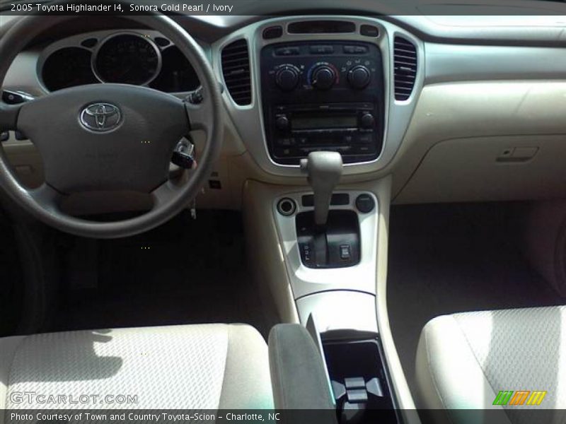 Sonora Gold Pearl / Ivory 2005 Toyota Highlander I4