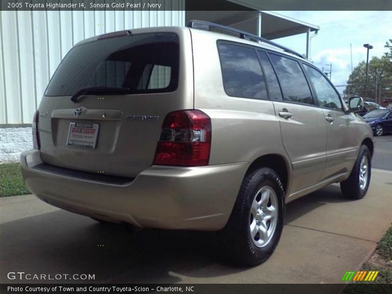 Sonora Gold Pearl / Ivory 2005 Toyota Highlander I4