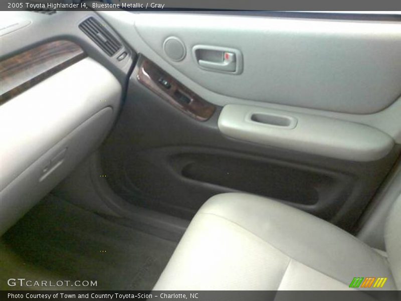 Bluestone Metallic / Gray 2005 Toyota Highlander I4