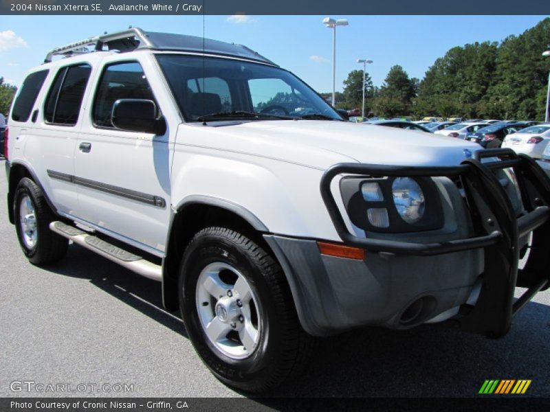 Avalanche White / Gray 2004 Nissan Xterra SE