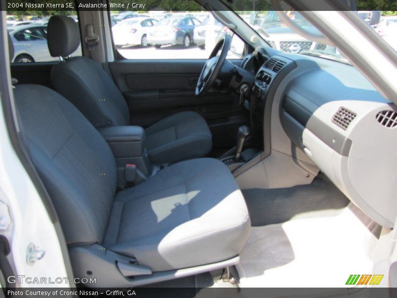 Avalanche White / Gray 2004 Nissan Xterra SE
