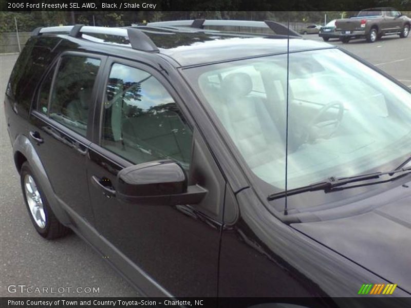Black / Shale Grey 2006 Ford Freestyle SEL AWD