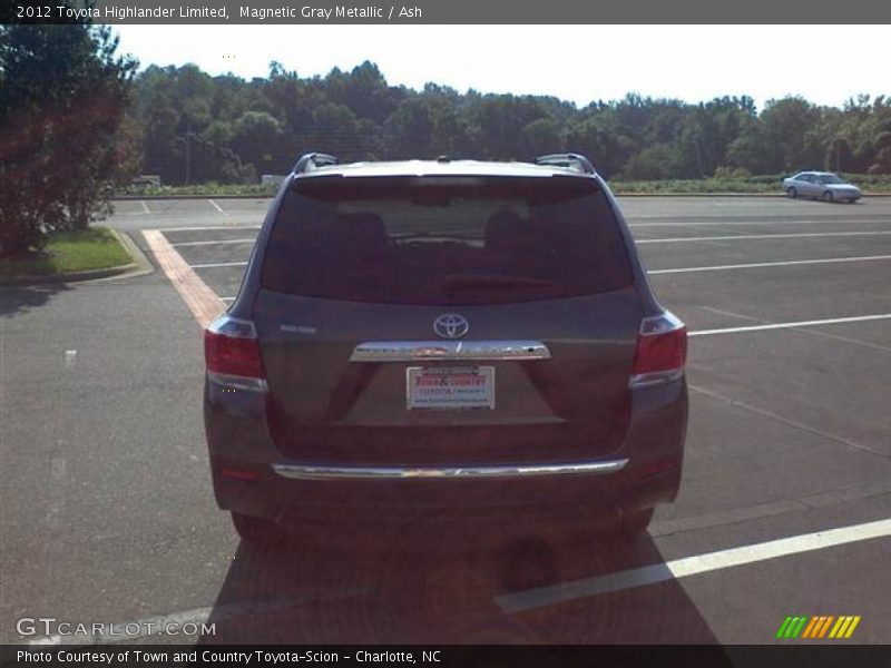 Magnetic Gray Metallic / Ash 2012 Toyota Highlander Limited