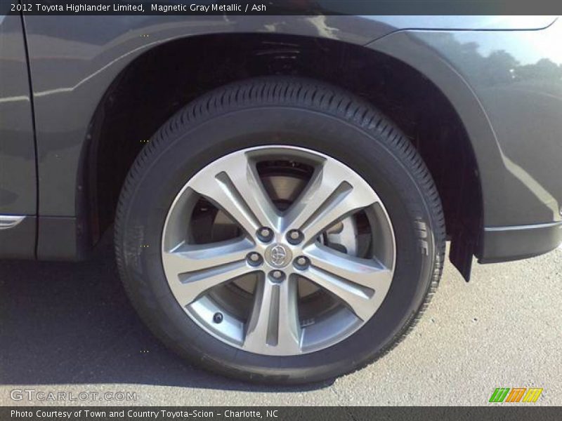 Magnetic Gray Metallic / Ash 2012 Toyota Highlander Limited