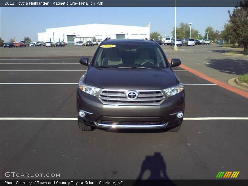 Magnetic Gray Metallic / Ash 2012 Toyota Highlander