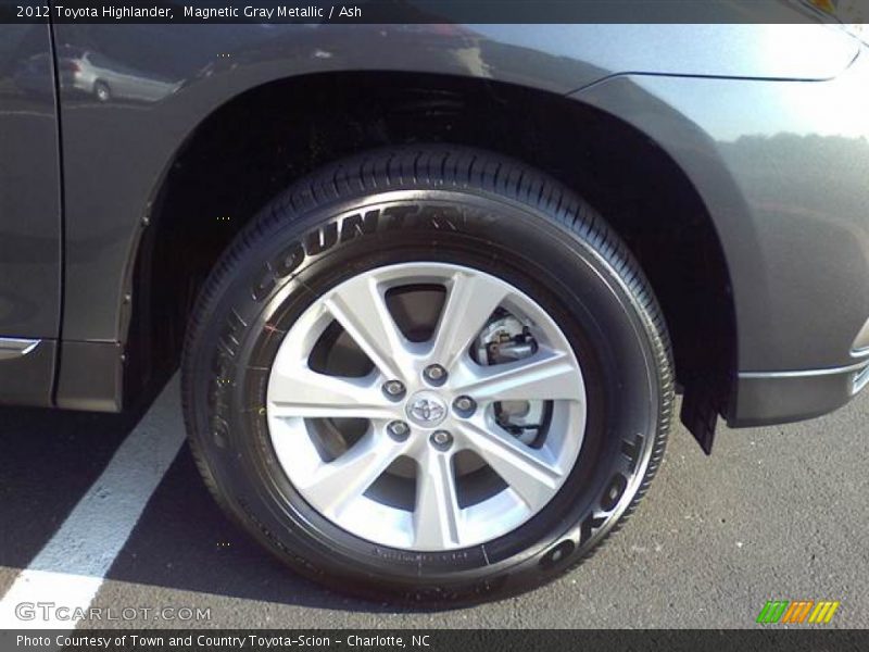 Magnetic Gray Metallic / Ash 2012 Toyota Highlander