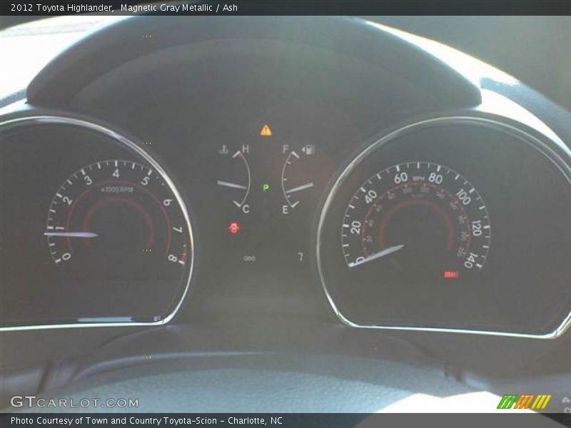 Magnetic Gray Metallic / Ash 2012 Toyota Highlander
