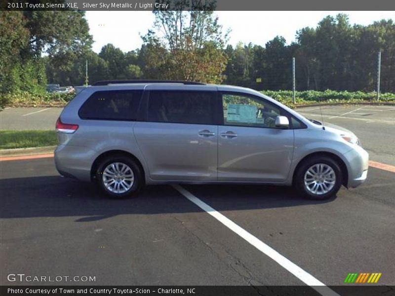 Silver Sky Metallic / Light Gray 2011 Toyota Sienna XLE